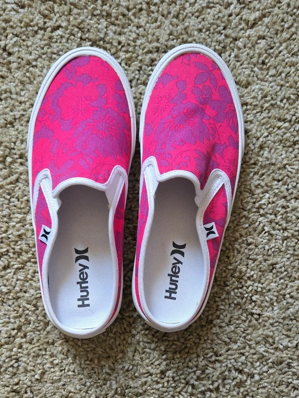 Hurley Size 8M  Hot Pink Floral Slip-On Shoes